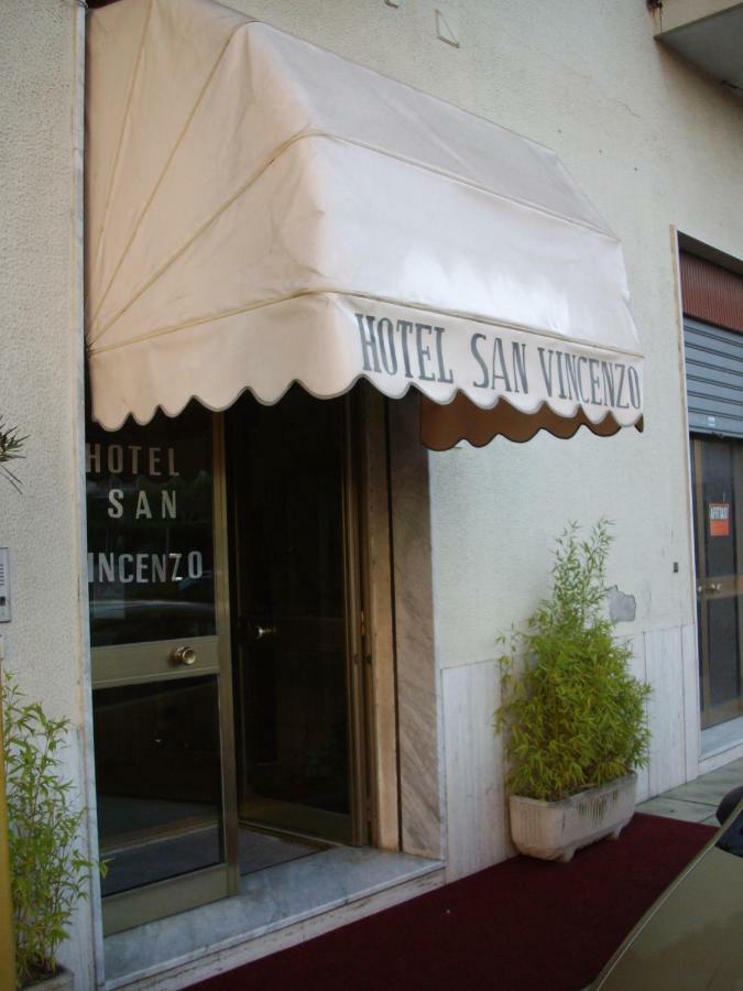 Hotel San Vincenzo Soverato Marina Exteriör bild