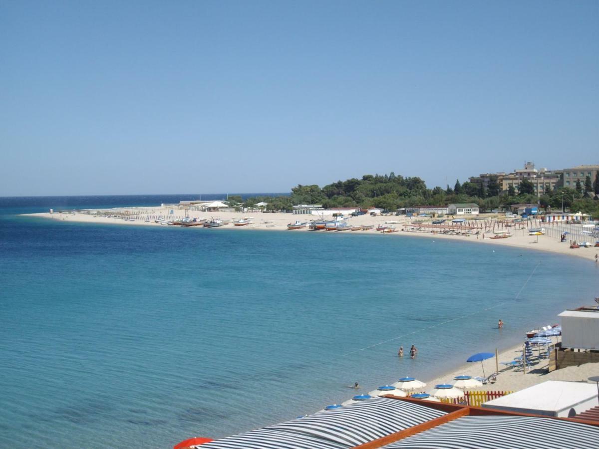 Hotel San Vincenzo Soverato Marina Exteriör bild