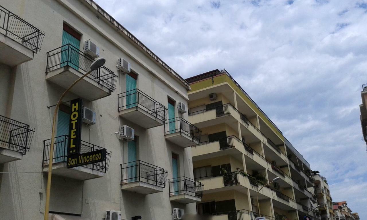 Hotel San Vincenzo Soverato Marina Exteriör bild